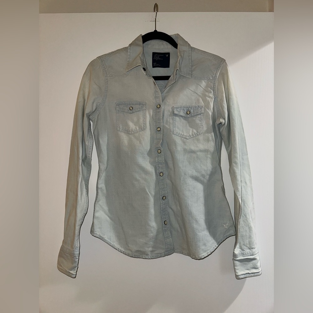 American Eagle Outfitters light denim button up
